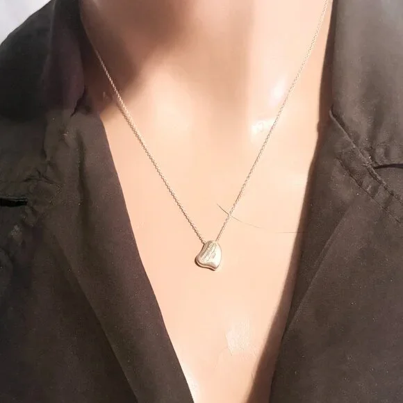 Authentic Tiffany & Co Elsa Peretti Silver Solid Full Heart Pendant Necklace - Picture 8 of 8